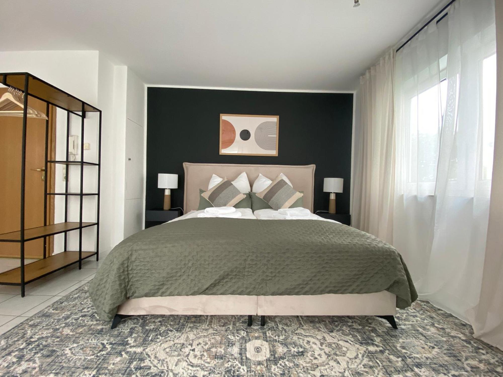 Moderne Wohnung Mit Terrasse & Parkplatz; Naehe Bwzk & Amazon Koblenz  Kültér fotó